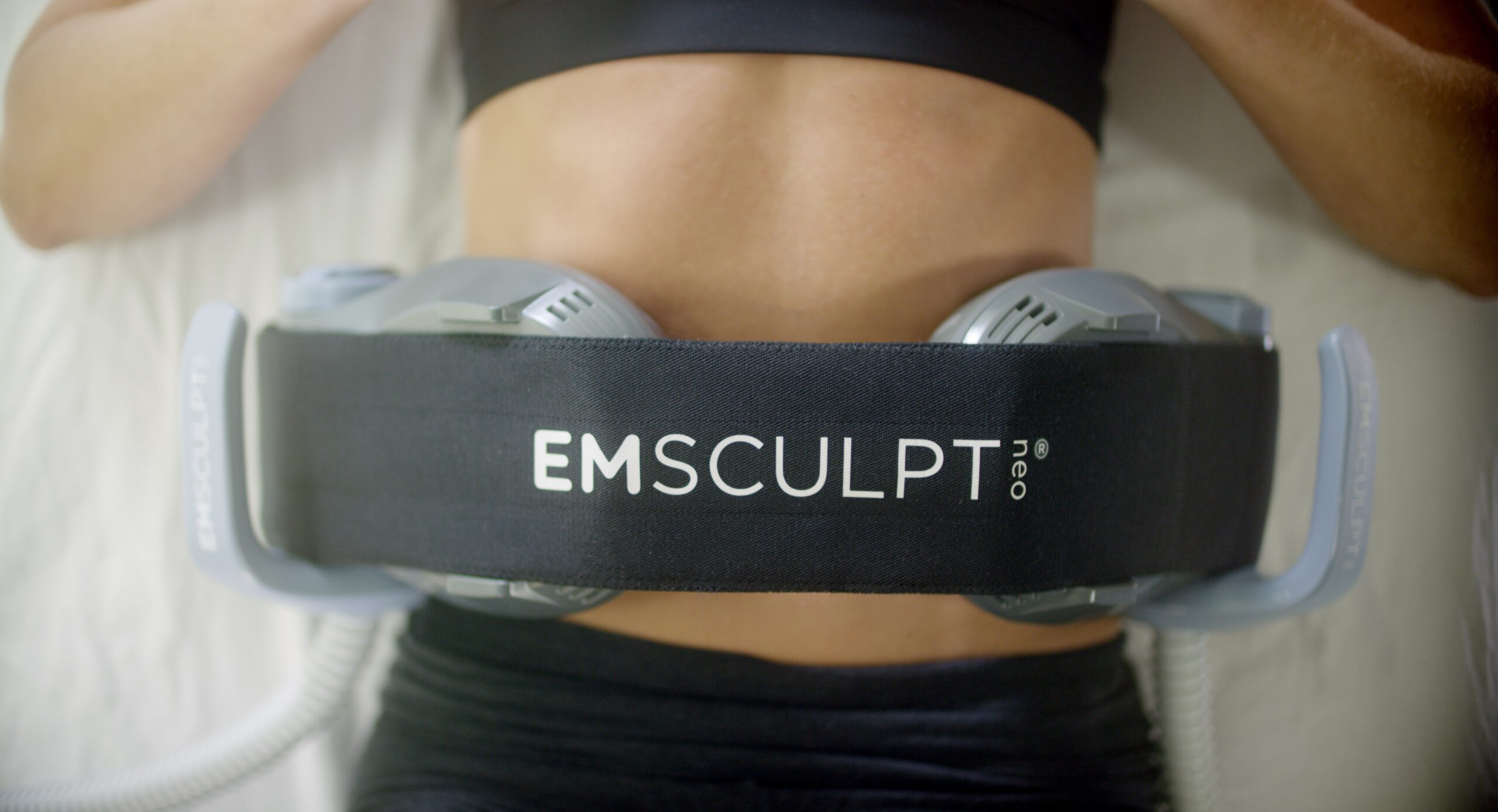Emsculpt Neo Abdomen treatment in Seattle for improving core strength and reducing fat