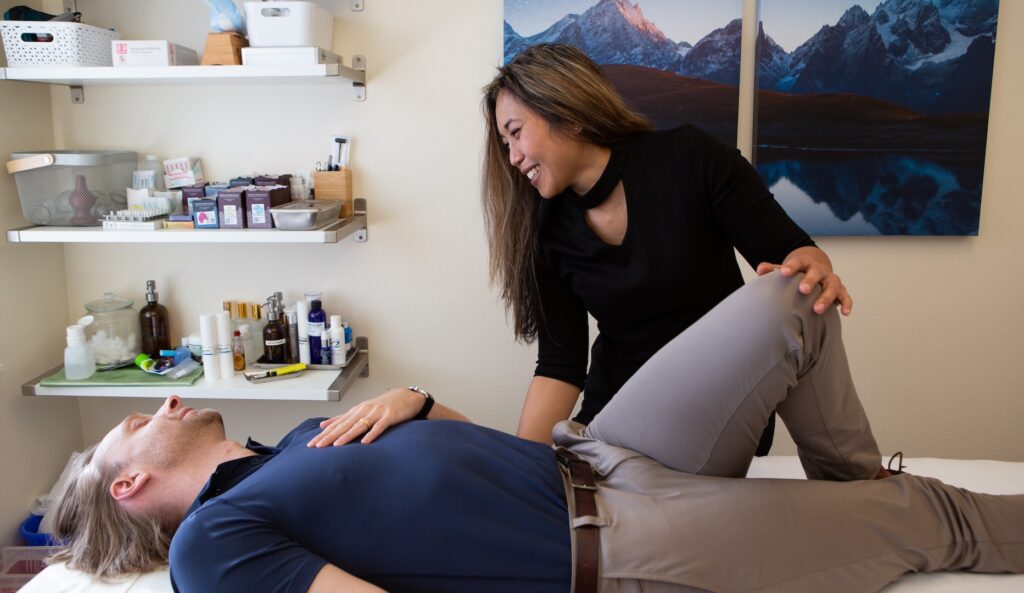 Treat low back pain in seattle with integrative medicine and chiropractic care